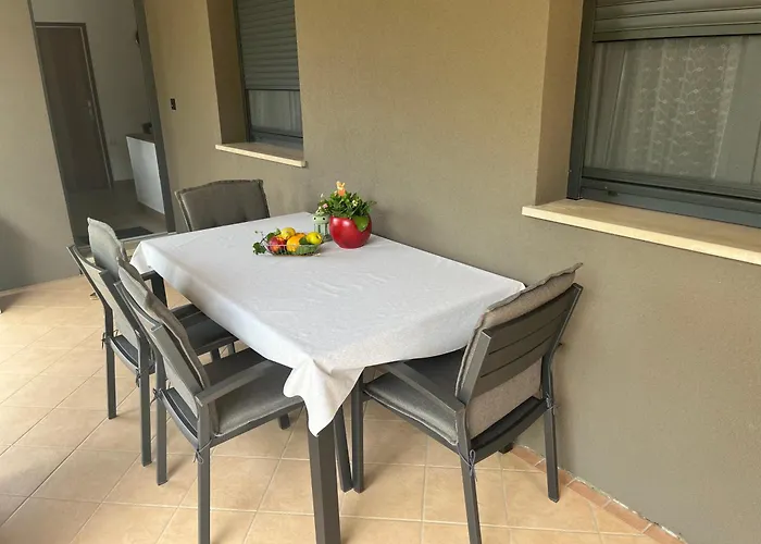 Elena Relax For 4, Hike And Bike Rabac