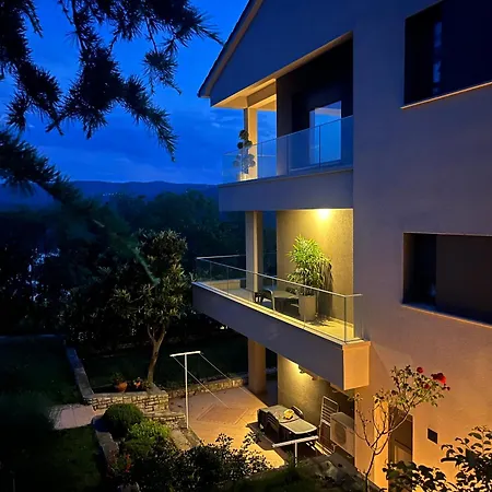Elena Relax For 4, Hike And Bike Апартаменты *